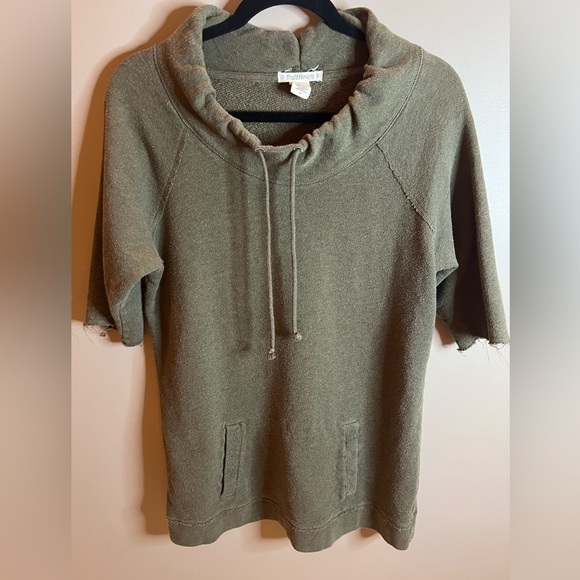 Ruff Hewn Tops - Ruff Hewn Long Sweatshirt - Size Medium
